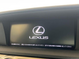 【メーカー純正ナビ】インテリアに溶け込むスタイリッシュな「専用設計」メーカーナビを装備♪視認性や操作性など基本性能にも優れ、より上質なカーライフをお楽しみいただけます。