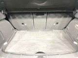 ●トランクルーム:趣味が広がる収容スペース!これだけの広さがあればお買い物やレジャーなどにも最適です!使用感も少なくきれいな状態を維持しております。