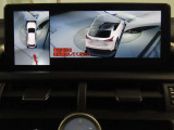 純正ナビ付です。もちろん車両後方を表示するバックガイドモニターが付いていて車庫入れ安心!