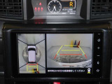 バックモニター、全周囲モニター装着車は後退時の強い味方です♪車庫入れや縦列駐車の際、後退操作の参考になるガイドラインをナビ画面に表示します。後退時には直接後方を確認してくださいね♪