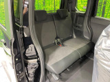 高品質なオリジナルフロアマットもオプションにてご用意しております。お好きなデザインやカラーをお車に合わせて選んでいただくことができます♪