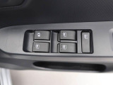 パワーウィンドゥ 運転席ドアスイッチ照明付です。