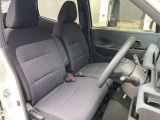 運転席からの視界もよくどなたがお乗りになられても運転しやすい車両になっていますよ