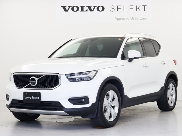 XC40 B4 モメンタム 