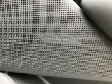 【MERIDIANサウンドシステム】精密なデジタル技術を用いて、車内で臨場感あふれるオーディオ体験を提供します。澄み渡った高音から迫力ある重低音まで鮮やかに再生します。