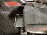 車両販売の以外にも各種保険相談、車両買取(T-UP)、JAF入会、TS3カード入会、au携帯電話・UQモバイル等をお取扱いをしております。詳しくはスタッフにお尋ねください。