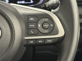 【レーダークルーズコントロール】従来のクルコンの機能に加え、先行車に接近すると、安全な車間距離を保ちながら先行車の車速に合わせ追従するシステム。