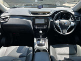 インパネ全体は写真の通りです!広々の運転席!運転席周りのボタンも操作しやすいです!写真で見切れている部分で見たい箇所があればお気軽にお問い合わせください!!