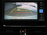 バックカメラが付いているので後方確認が非常にしやすいです。今や運転初心者も熟練者も必須装備!ついていて損はないですね♪
