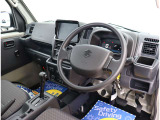 内外装クリーニングが実施されますので、気持ち良く新しいカーライフがスタートできます