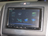 ナビゲーションはパナソニックメモリーナビを装着しております。AM、FM、CD、DVD再生、Bluetooth、音楽録音再生、TVがご使用いただけます。初めて訪れた場所でも安心ですね!