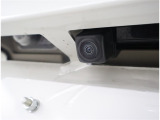 バックカメラが付いているので後方確認が非常にしやすいです。今や運転初心者も熟練者も必須装備!ついていて損はないですね♪