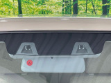 【スズキ セーフティサポート】走行中に前方の車両等を認識し、衝突しそうな時は警報とブレーキで衝突回避と被害軽減をアシスト。より安全にドライブをお楽しみいただけます。