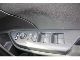 任意保険やクレジットあると便利なJAFの加入もお車のことならお任せください♪