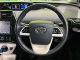 【純正革巻きステアリング】上質な革を使用することで、手にしっかり馴染みとても運転しやすいハンドルです♪