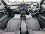 こちらのお車はMINI NEXT鶴ヶ島に展示中です。☆お問合せをお待ちしてます!
