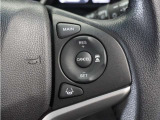 ◆アダプティブクルーズコントロール◆予め設定した車速内でクルマが自動的に加減速。前走車との適切な車間距離を維持しながら追従走行します。【LKAS】車線維持支援システムでステアリング操作を支援。