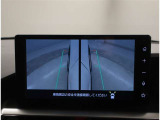 パノラミックビューモニターで車庫入れも安心です。