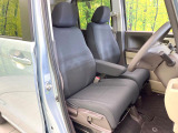 運転席シート廻りは使用感も少なく、良好な状態となっています。丁寧に使われていたことがよくわかりますね。