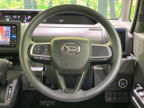インテリアに合わせたデザインのステアリングは、運転される方のことも考え、運転しやすい形状、大きさです。是非一度、実際に触ってお確かめください。
