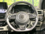 【純正革巻きステアリング】上質な革を使用することで、手にしっかり馴染みとても運転しやすいハンドルです♪