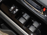 電動格納式ドアミラー・パワーウインドウを装備しています。