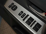 電動格納式ドアミラー・パワーウインドウを装備しています。