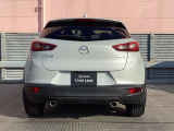CX-3が本来持っている先鋭さを研ぎ澄ませながら、より魂動デザインを深化。上質さを磨き上げ、クオリティを追求したデザインを実現しました。