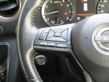 ステアリングスイッチ付きです。運転に集中できます。