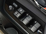 電動格納式ドアミラー・パワーウインドウを装備しています。