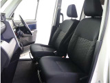見通しのよいすっきりとした視界で、誰でも運転しやすいです。運転のしやすさは疲れにくさにも繋がりますよ♪