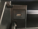 【USB】スマホ充電が可能です!