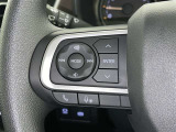 ステアリングスイッチ装備!運転しながら手元でオーディオの操作などができます。