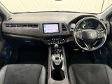 いつでも気持ちよく運転できて、使い勝手のいい収納や体をケアするシート、細部にまでこだわったインテリア♪