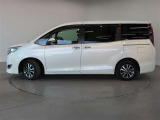 「中古車ハイブリッド保証」付き。ハイブリッド機構を無償で保証します。保証期間は、初度登録年月から10年目まで、またはロングラン保証が終わってから3年間。ただし累計走行距離が20万km以内です。