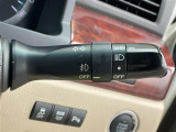 【オートライト(AUTO)】外の明るさをシステムが感知して、自動でヘッドライトが点灯します。ヘッドライトをつけ忘れを防ぐ便利機能です。