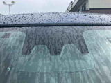 安全・安心な走行のために、納車前にダイハツのクルマを知り尽くしたエキスパートが基本性能に関わる機能や状態を徹底的に点検。消耗部品の交換など法定12ヶ月点検相当の点検・整備を実施しております