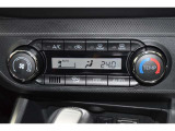 当店は全車『ロングラン保証』付!(1年間、距離無制限 HV車はHV保証付) 別途延長保証もご用意しております♪ ぜひ現車を確認にご来店ください
