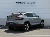 ◆バック/万が一を考え、安全性を重視する方に選ばれているVOLVO車。ドアを開閉するとその重み・厚みに驚くはず