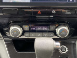 オートエアコン付ですので快適な車内温度を保てます。