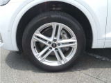 新型の車種から、お求めやすいモデルまで幅広く取り扱っております。