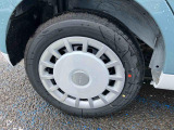 安全安心な走行のために、納車前には小さなクルマを知り尽くしたエキスパートが基本性能に関わる機能や状態を徹底的に点検しています。