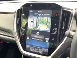 【マルチテレインモニター】車のフロントやサイドのカメラ画像を同時にモニター表示することで、悪路や狭い道を走行時でも周囲の状況確認ができ安心!本格SUVにうれしい装備です♪