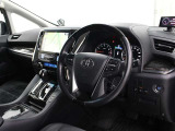 運転席廻りです。