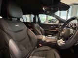メルセデス・ベンツの定める厳しい基準をクリアしたお車のみをご案内させて頂きます。納車前整備はメーカー規定に基づき100項目以上にも及ぶ点検を熟練のメカニックによって行いご納車させて頂きます。