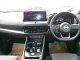 操作しやすい運転席廻り!操作パネルも使いやすい!!ドライブが楽しくなります!