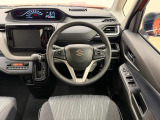 このハンドルを握った時に、車を所有している優越感を味わえますね