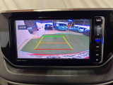 見えづらい車体後方部を映像で映し出してしっかりサポート!難しいバック駐車も安心です♪