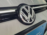 フロントVWマークが光ります