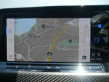 10インチ大画面のナビゲーション付きです。その他様々なデータの確認や車の設定を変更できます。